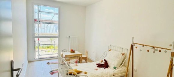 3 bedrooms Apartment in Senlis, France No. 55325 12