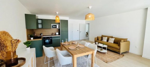 3 bedrooms Apartment in Senlis, France No. 55325 6