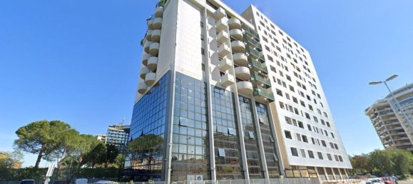 Parking à Bari, Italy 12m² No. 327412 2