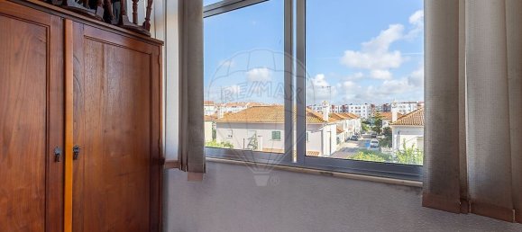 3 Schlafzimmer Wohnung in Entroncamento, Portugal, Nr. 323133 9