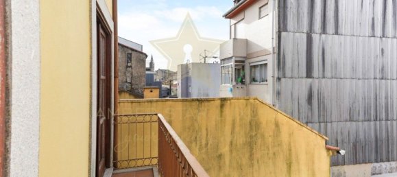 Casa de 3 dormitorios en Porto, Portugal No. 127892 25