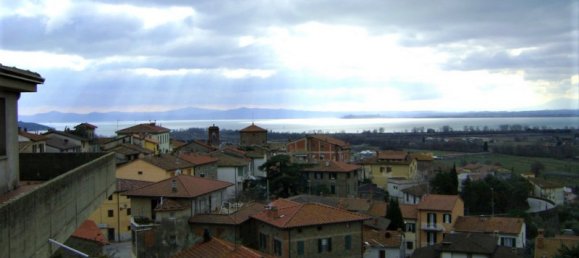 2 rooms Penthouse in Tuoro sul Trasimeno, Italy No. 351250 2