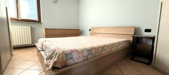 2 Schlafzimmer Wohnung in Soresina, Italy, Nr. 282292 9