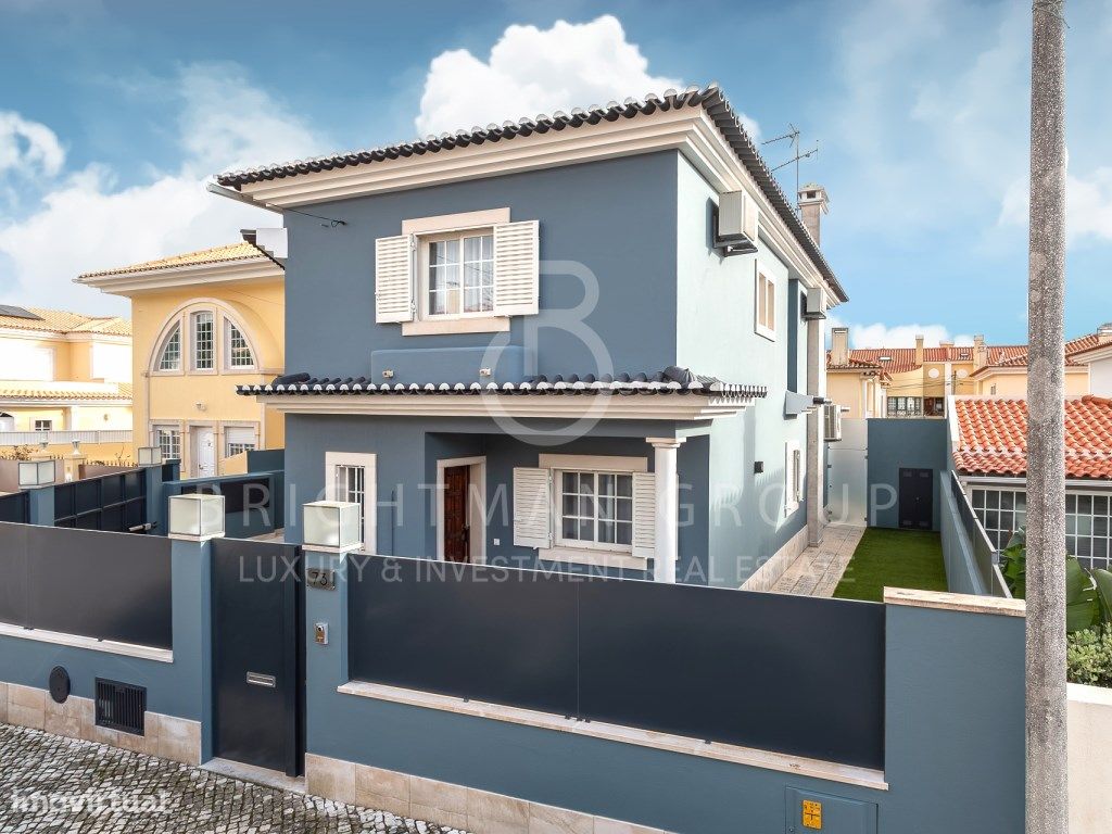 3 bedrooms House in Cascais, Portugal No. 98250