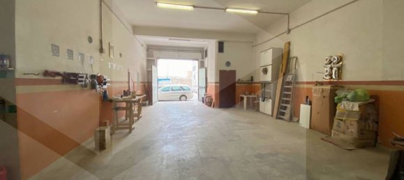 Propiedad comercial de 2 habitaciónes en San Severo, Italy No. 23466 9