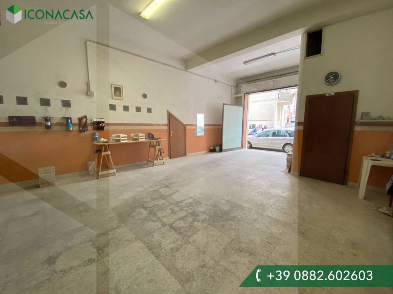 Propiedad comercial de 2 habitaciónes en San Severo, Italy No. 23466