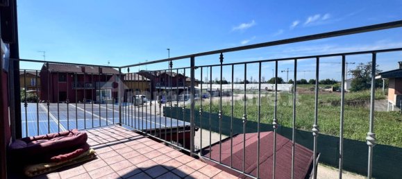 Casa de 3 dormitorios en Boschi Sant'Anna, Italy No. 360605 13