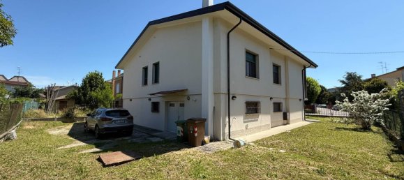 5-Zimmer Villa in Poggio Rusco, Italy, Nr. 270308 2