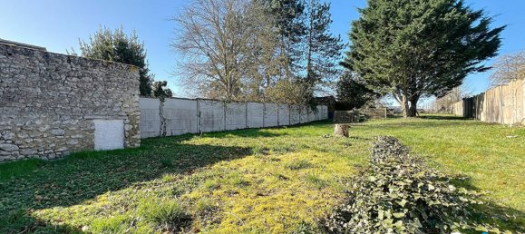 4 bedrooms House in Saint-Ay, France No. 87376 11