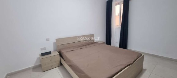 Apartamento de 3 dormitorios en Swieqi, Malta No. 3007 4
