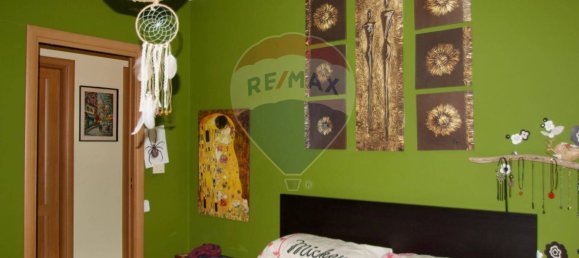 4 Schlafzimmer Wohnung in Bronte, Italy, Nr. 66440 9