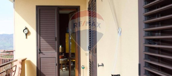 4 Schlafzimmer Wohnung in Bronte, Italy, Nr. 66440 13