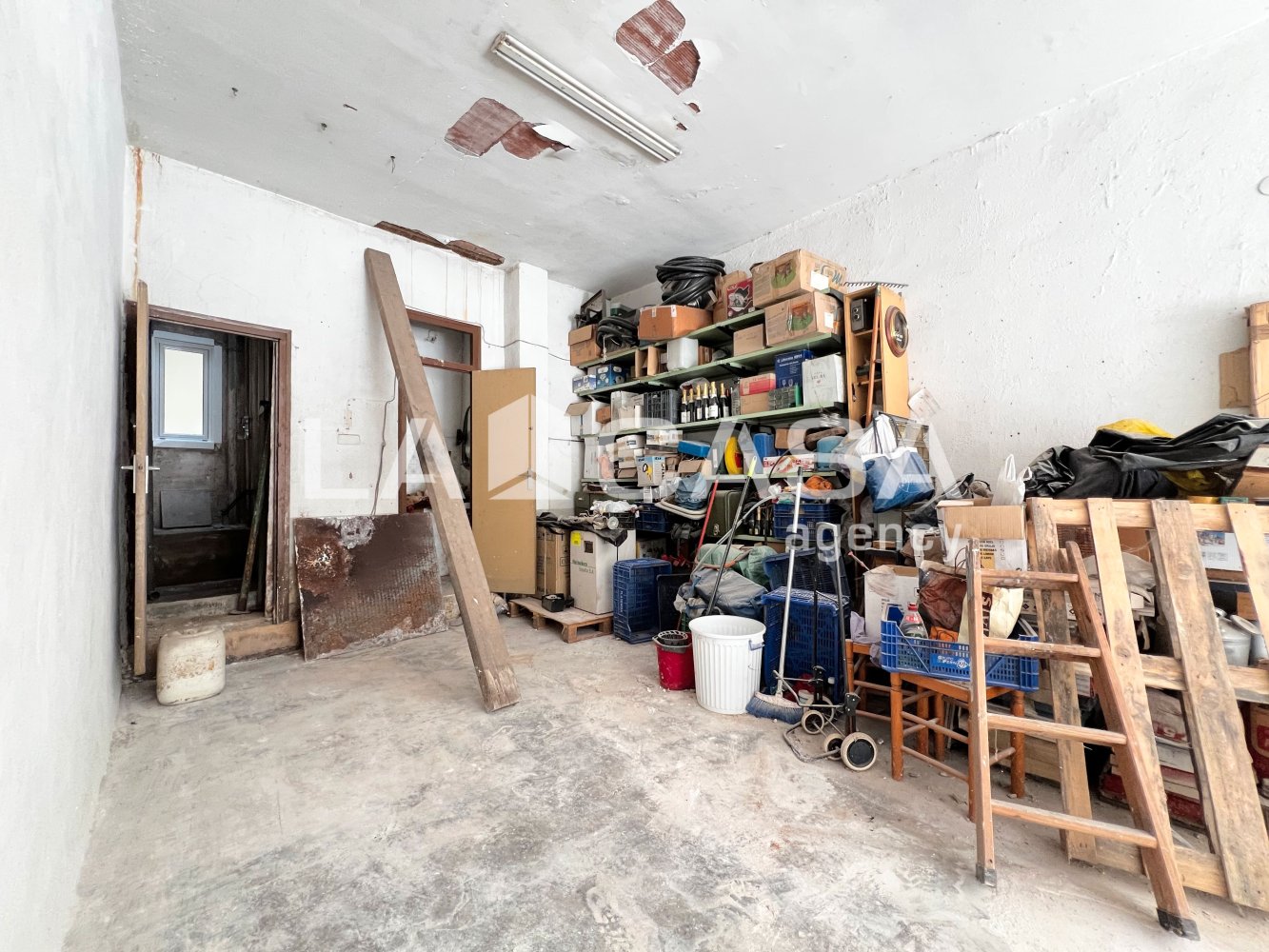 Gewerbliche Immobilie in Badalona, Spain 41m², Nr. 244280