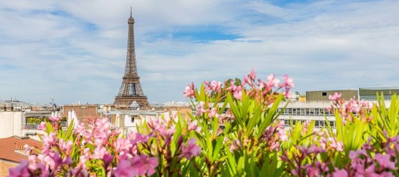 4 bedrooms Apartment in Paris, France No. 171054 18