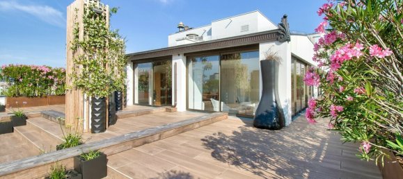 4 bedrooms Apartment in Paris, France No. 171054 10