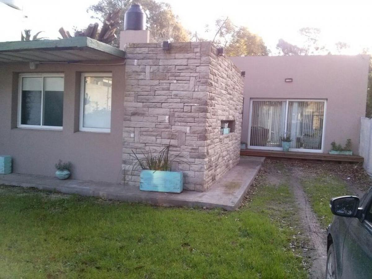 Casa de 2 dormitorios en Mar del Plata, Argentina No. 93541