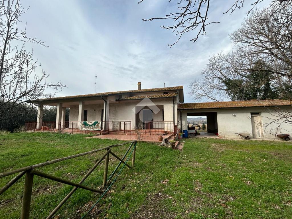 4 bedrooms Villa in Torgiano, Italy No. 309913