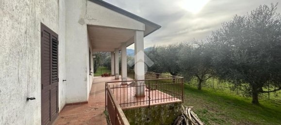 4 bedrooms Villa in Torgiano, Italy No. 309913 3