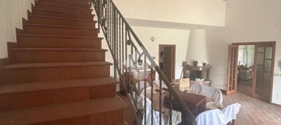 4 bedrooms Villa in Torgiano, Italy No. 309913 8