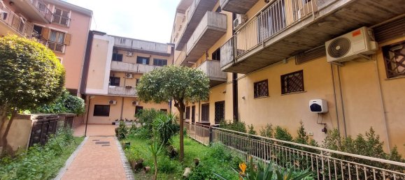 Квартира с 4 комнатами в Патерно, Италия № 48710 4