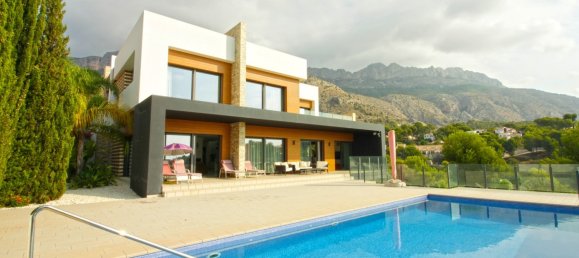 6 bedrooms Villa in Altea La Vella, Spain No. 2650 4