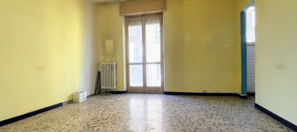 3-salle Appartement à Canelli, Italy No. 281641 3