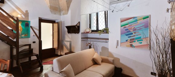 Квартира с 2 комнатами в Лечче, Италия № 283033 29