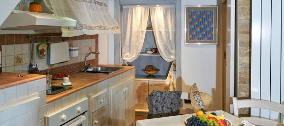 Квартира с 2 комнатами в Лечче, Италия № 283033 20