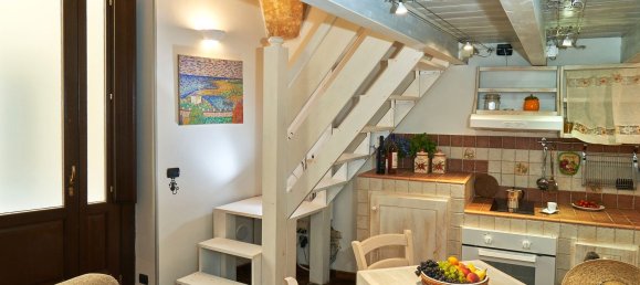 Квартира с 2 комнатами в Лечче, Италия № 283033 5