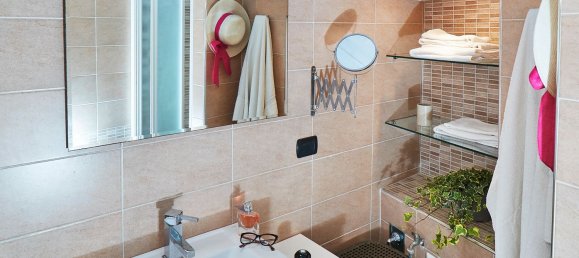 Квартира с 2 комнатами в Лечче, Италия № 283033 21