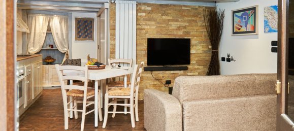 Квартира с 2 комнатами в Лечче, Италия № 283033 11