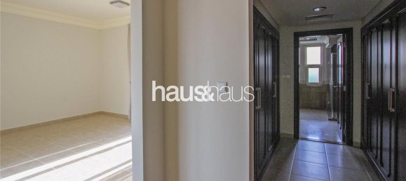 6 bedrooms Villa in Dubai Sports City, UAE No. 98698 24