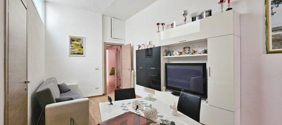 3 rooms Apartment in Palo del Colle, Italy No. 287781 2