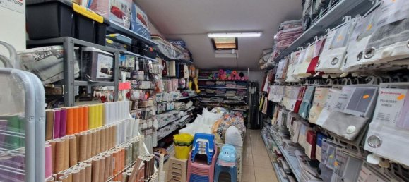 325m² Commercial property in Rimini, Italy No. 374027 8
