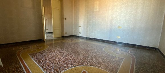 Apartamento de 7 divisões em Genoa, Italy N.º 33250 33