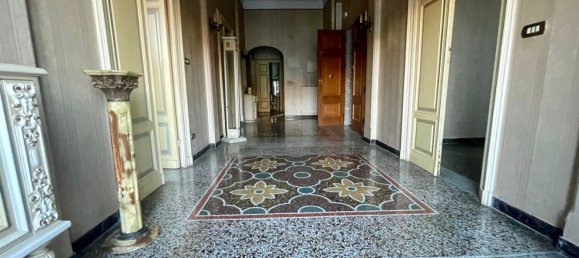Apartamento de 7 divisões em Genoa, Italy N.º 33250 12