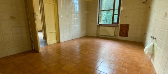 Apartamento de 7 divisões em Genoa, Italy N.º 33250 24
