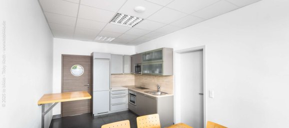 135m² Building in Offenbach, Germany No. 224512 3