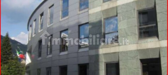 69m² Garage in Como, Italy No. 360198 2