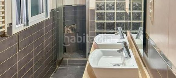 3 bedrooms Apartment in Cornella De Llobregat, Spain No. 140679 4