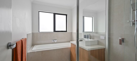 Casa de 5 dormitorios en Drouin, Australia No. 150 16