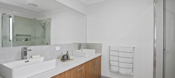 Casa de 5 dormitorios en Drouin, Australia No. 150 12