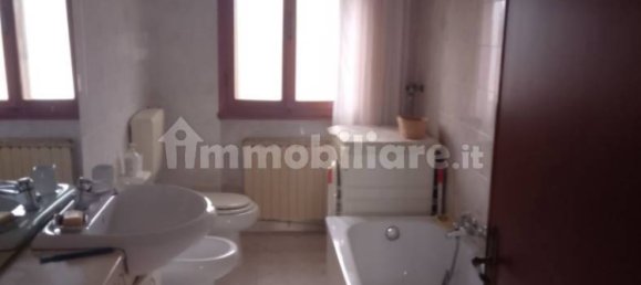 Вилла с 4 спальнями в Порто Толле, Италия № 300486 10