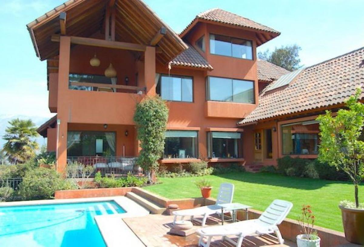 6 bedrooms House in Santiago, Chile No. 5727