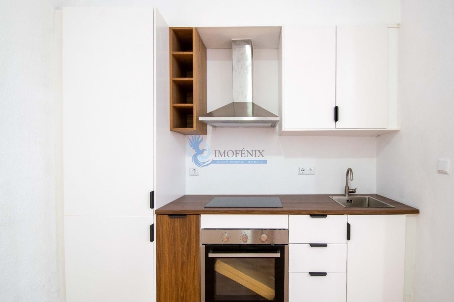 Bâtiment à Monchique, Portugal 340m² No. 213303