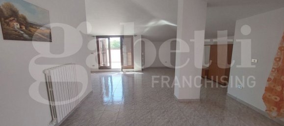 3 Schlafzimmer Penthouse in Tortoreto, Italy, Nr. 313974 16