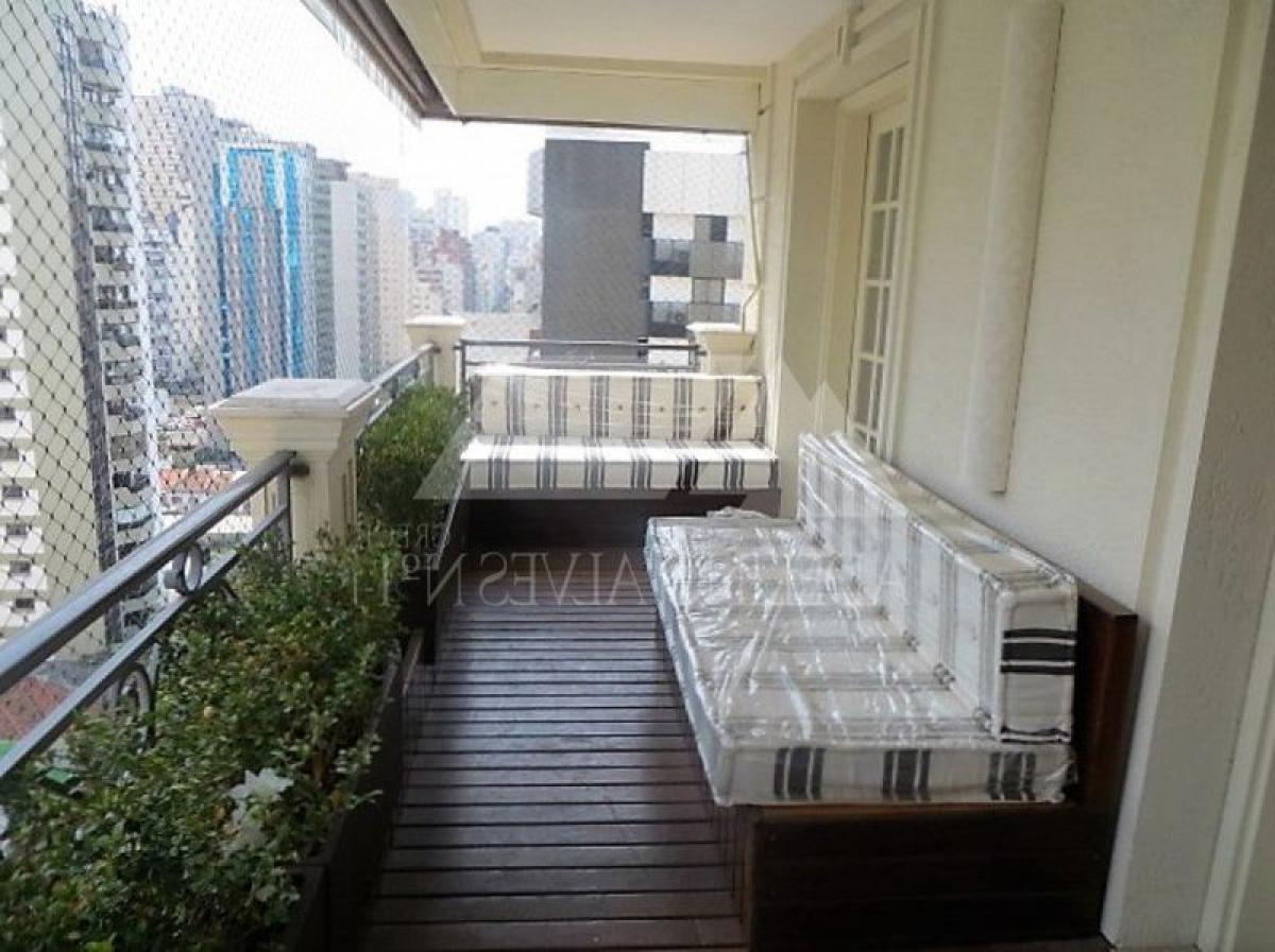 3 bedrooms Apartment in Sao Paulo, Brazil No. 584687