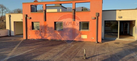 3-salle Penthouse à Varese, Italy No. 83676 18