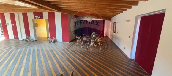 3-salle Penthouse à Varese, Italy No. 83676 22