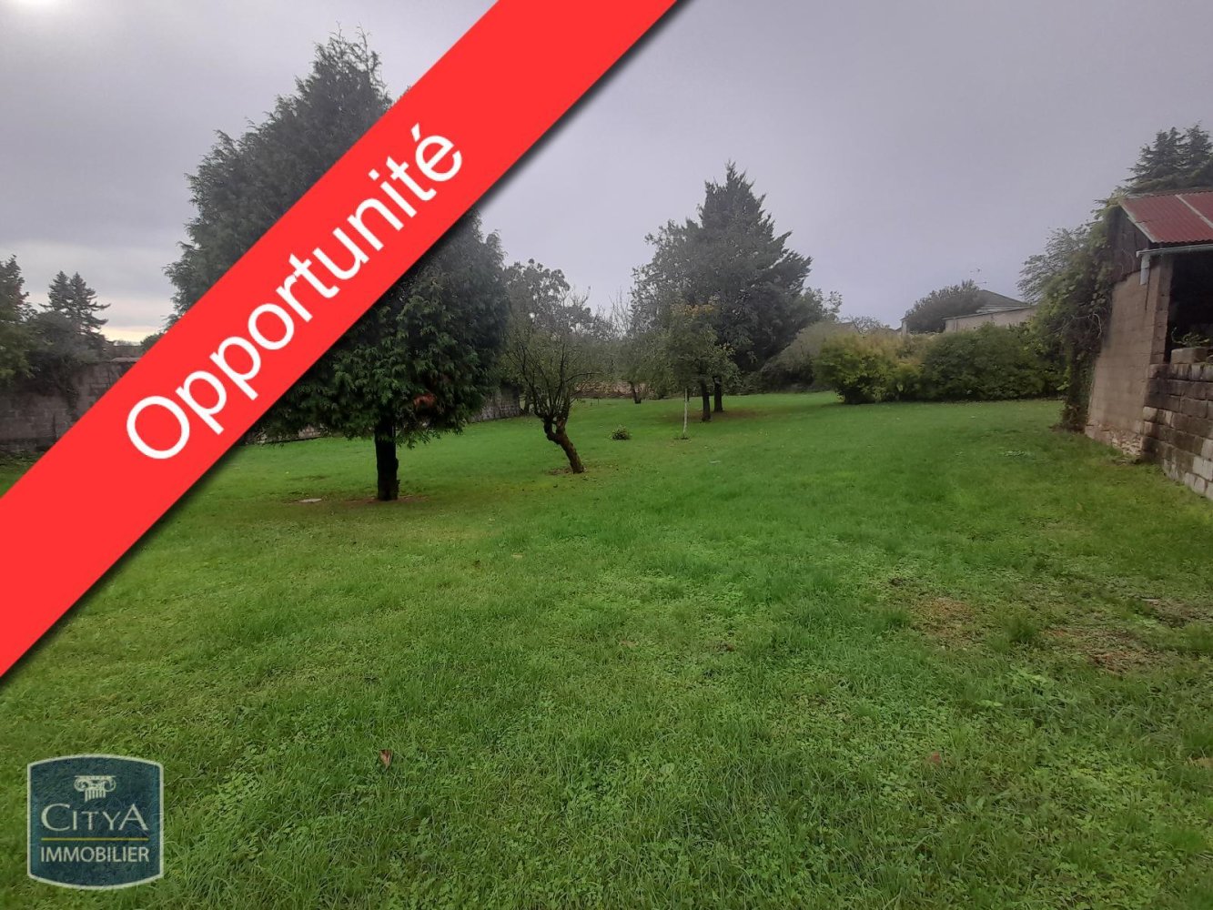  Land in Deols, France No. 88593